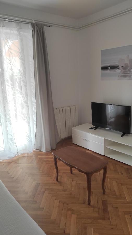 App Karmen With Free Parkig Apartment Porec Luaran gambar
