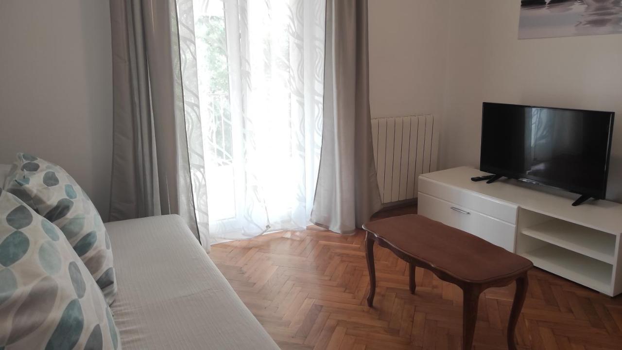 App Karmen With Free Parkig Apartment Porec Luaran gambar
